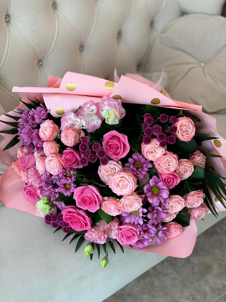 Букет цветов из: Хризантемы, Розы и Лизиантусы в Глебовский