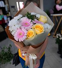 Букет цветов из:  Герберы, Розы и Хризантемы в Глебовский