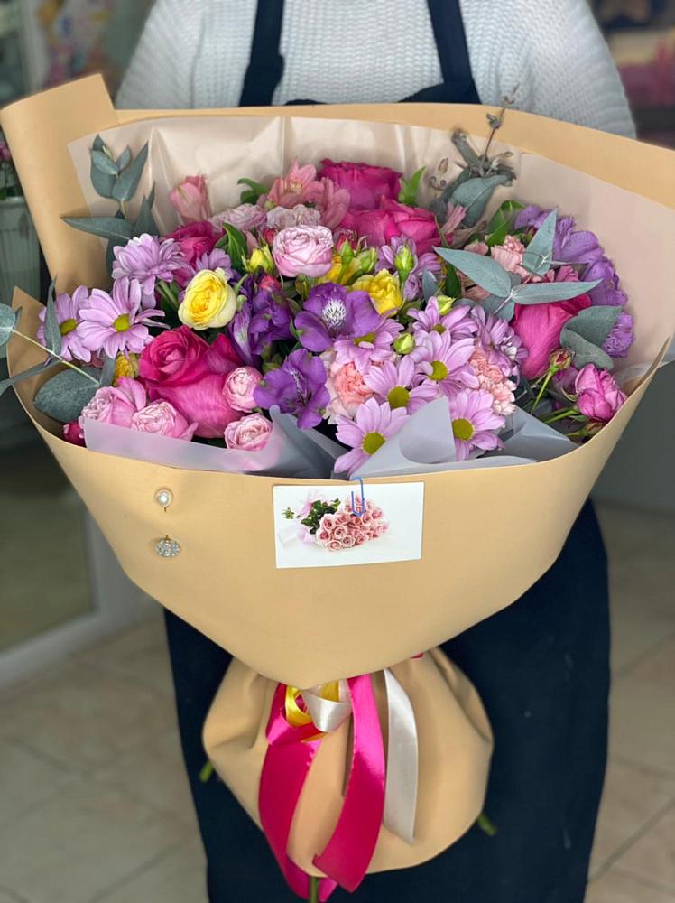 Букет цветов из: Хризантемы, Гвоздики и Альстромерии в Глебовский