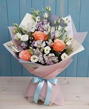 Букет цветов из:  Лизиантусы, Розы, Альстромерии и Гипсофила в Глебовский