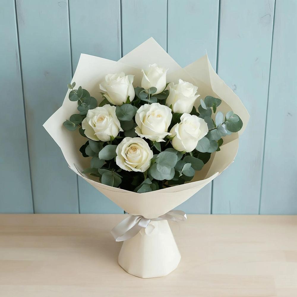 Букет Белые розы в Эвкалипте в Глебовский