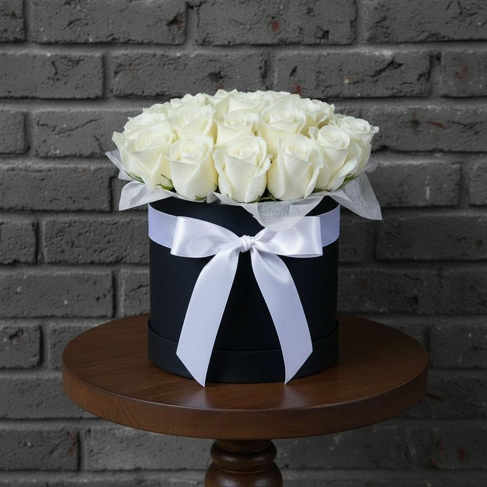 Цветочная композиция из Розы в шляпной коробке в Глебовский