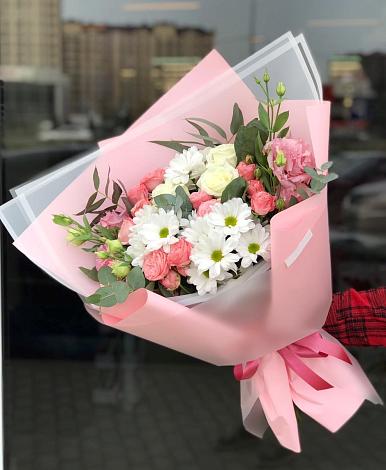 Букет цветов из: Розы, Лизиантусы и Хризантемы в Глебовский