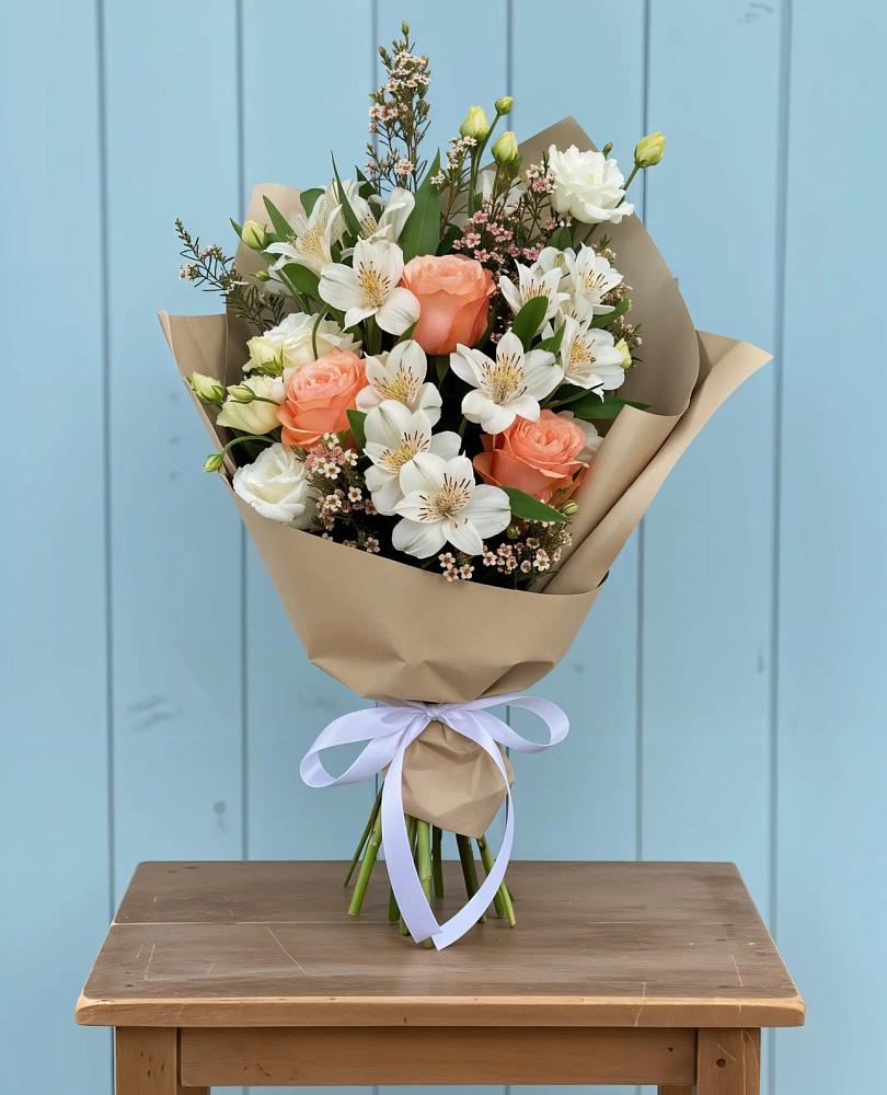 Букет цветов из: Альстромерии, Лизиантусы, Розы и Хризантемы в Глебовский