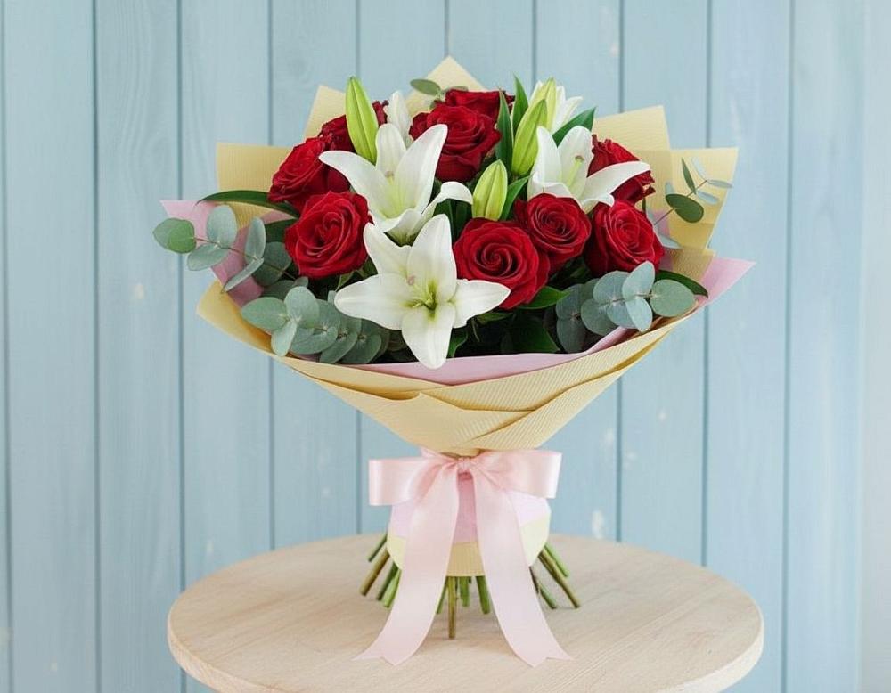 Букет цветов из: Лилии и Розы в Глебовский